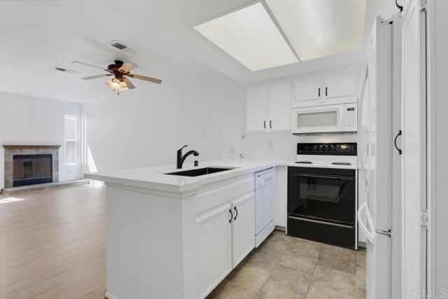 9270 Towne Centre Drive 35, San Diego, CA 92121