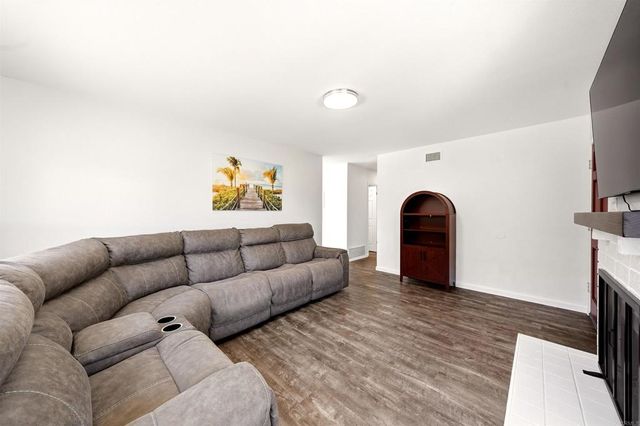 8631 Lepus Road, San Diego, CA 92126