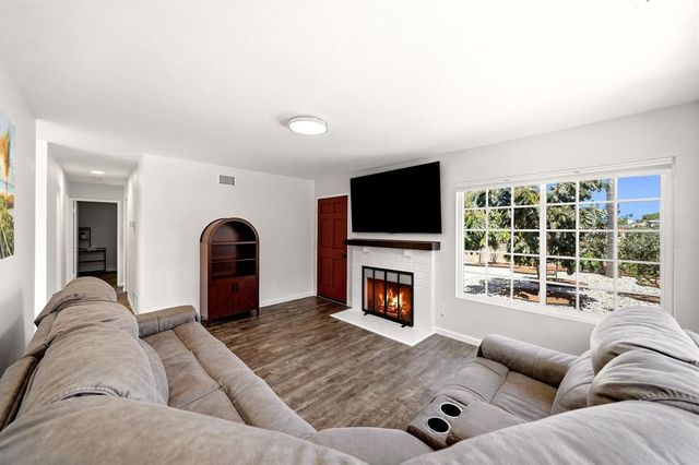 8631 Lepus Road, San Diego, CA 92126