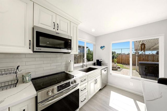 8631 Lepus Road, San Diego, CA 92126