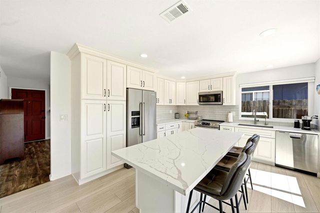 8631 Lepus Road, San Diego, CA 92126