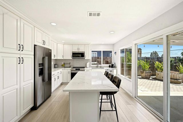 8631 Lepus Road, San Diego, CA 92126