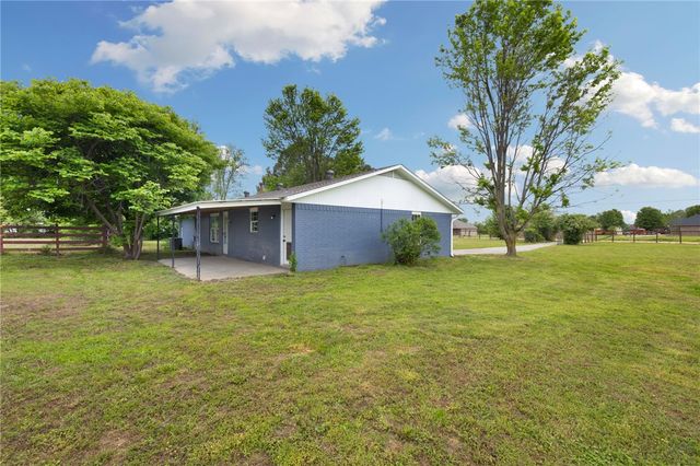 18576 Columbine Road, Fayetteville, AR 72704