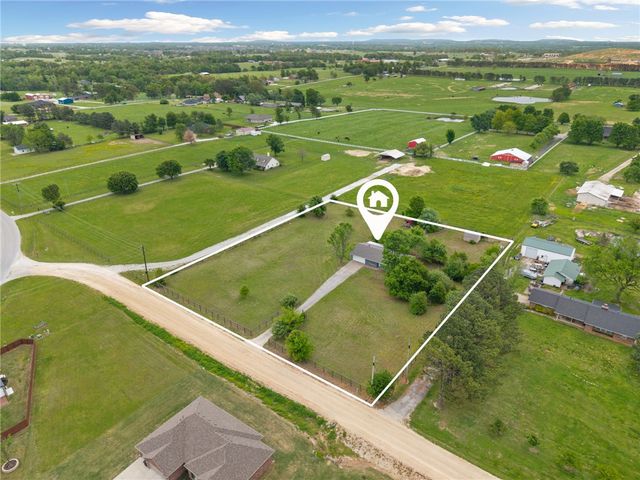 18576 Columbine Road, Fayetteville, AR 72704