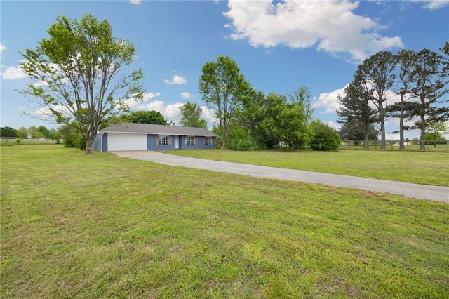 18576 Columbine Road, Fayetteville, AR 72704