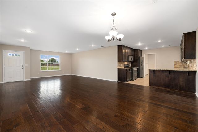 18576 Columbine Road, Fayetteville, AR 72704