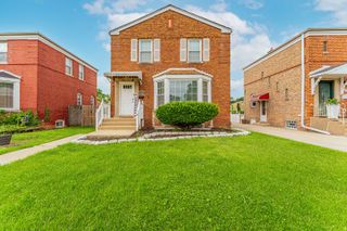 9144 S Utica Avenue, Evergreen Park, IL 60805