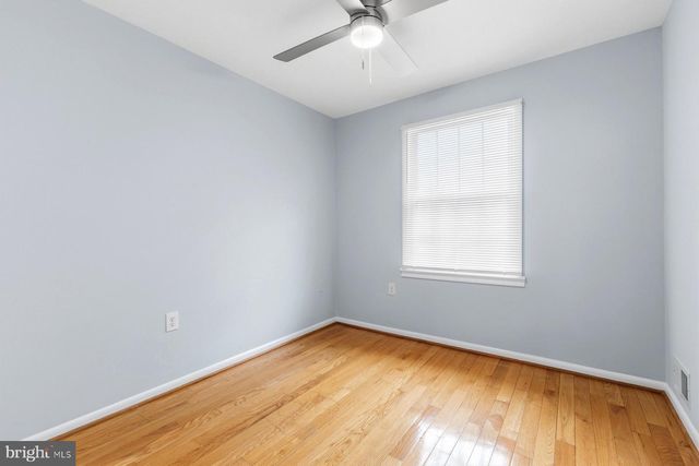 7233 EVANSTON RD, Springfield, VA 22150