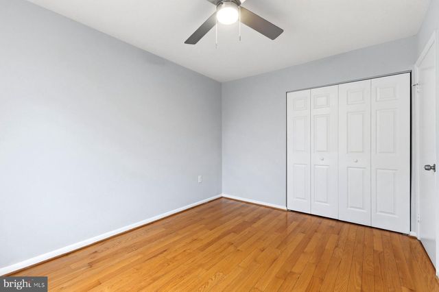 7233 EVANSTON RD, Springfield, VA 22150