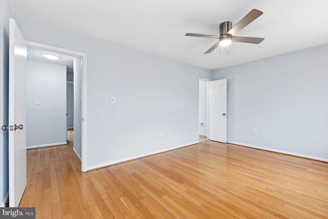 7233 EVANSTON RD, Springfield, VA 22150