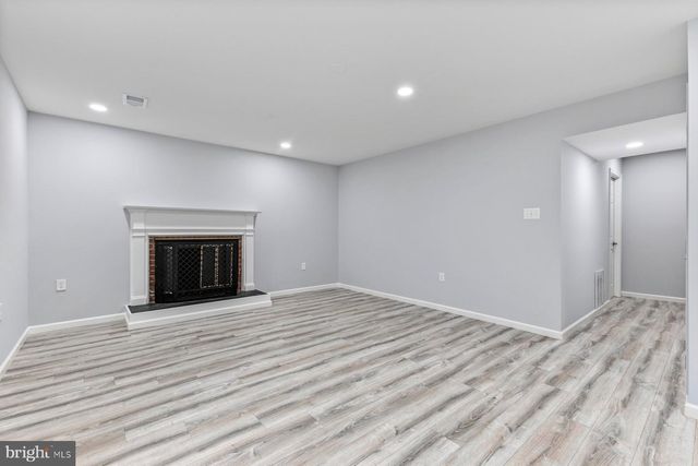 7233 EVANSTON RD, Springfield, VA 22150