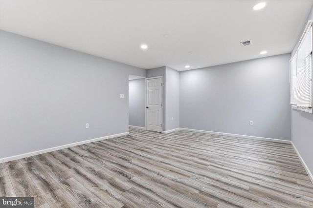 7233 EVANSTON RD, Springfield, VA 22150