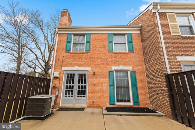 7233 EVANSTON RD, Springfield, VA 22150