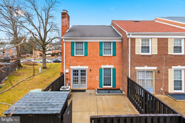 7233 EVANSTON RD, Springfield, VA 22150