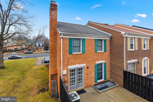 7233 EVANSTON RD, Springfield, VA 22150