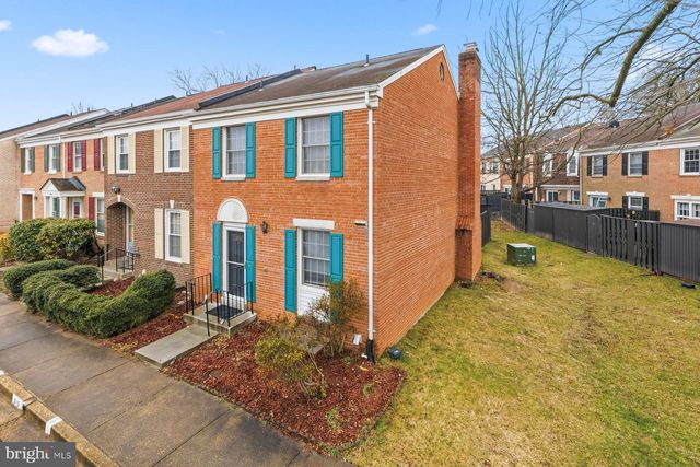 7233 EVANSTON RD, Springfield, VA 22150