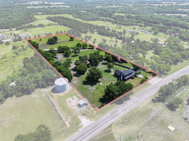 4453 Fm 902, Howe, TX 75459