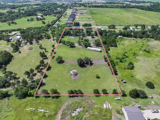 4453 Fm 902, Howe, TX 75459