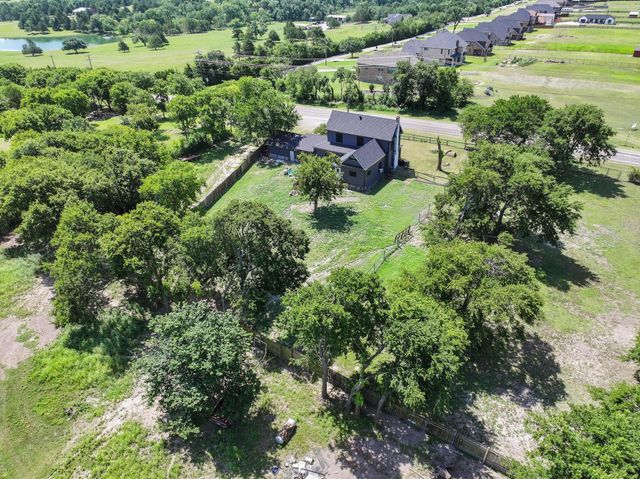 4453 Fm 902, Howe, TX 75459