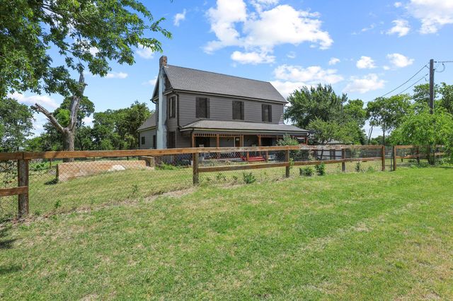4453 Fm 902, Howe, TX 75459