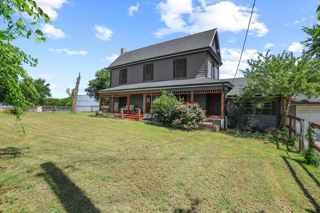 4453 Fm 902, Howe, TX 75459