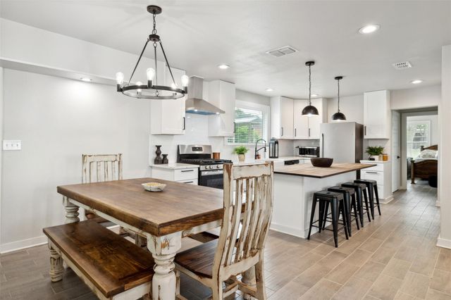 5530 Us Highway 90a W, Shiner, TX 77984