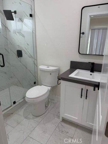 5875 S Towne Avenue, Los Angeles, CA 90003