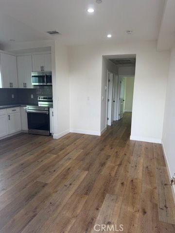 5875 S Towne Avenue, Los Angeles, CA 90003