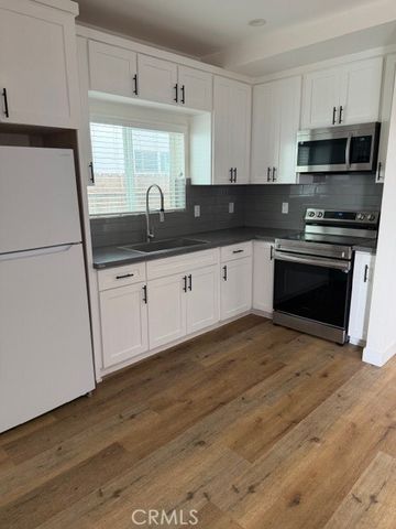 5875 S Towne Avenue, Los Angeles, CA 90003