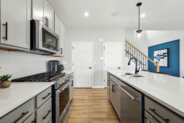 144 Daltrey Drive, Oswego, IL 60543