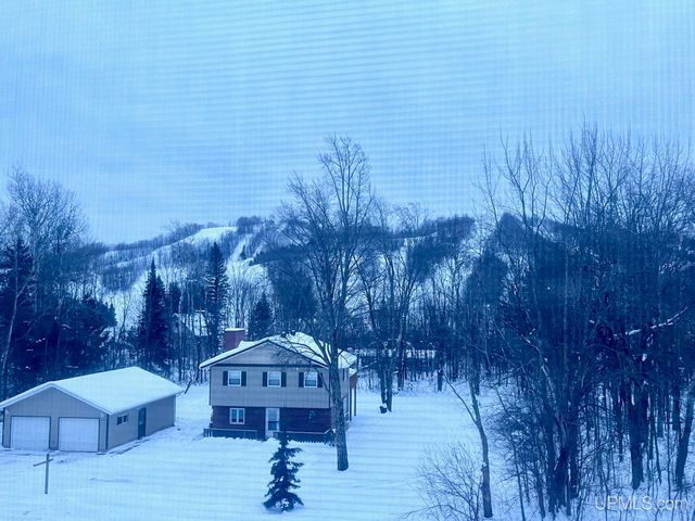 E6280 Snowdrift Street 5, Bessemer, MI 49938