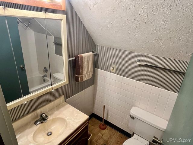 E6280 Snowdrift Street 5, Bessemer, MI 49938