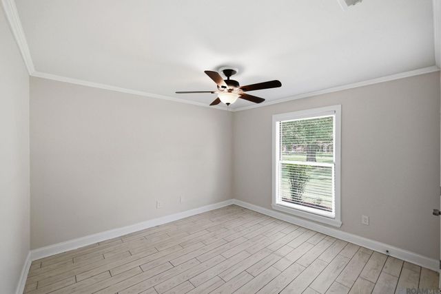 25540 Plantation Ave, Denham Springs, LA 70726