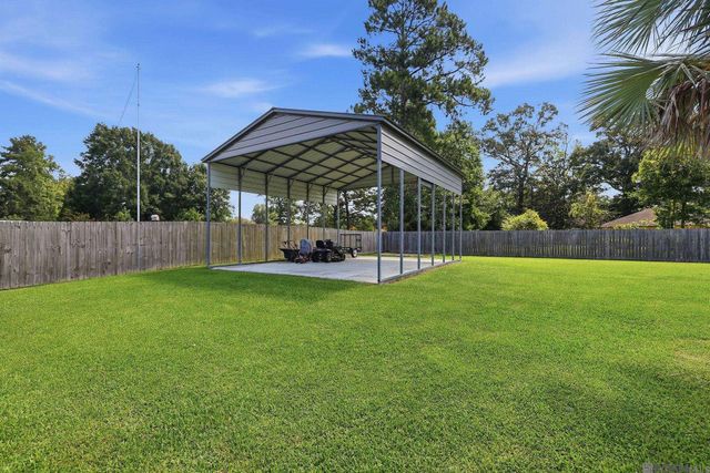 25540 Plantation Ave, Denham Springs, LA 70726