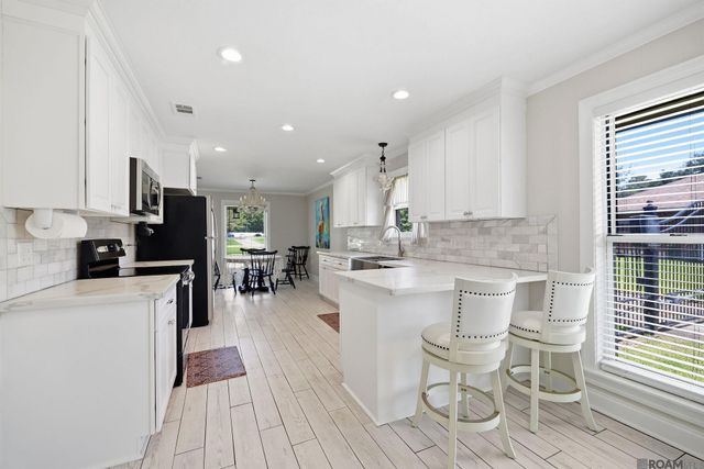 25540 Plantation Ave, Denham Springs, LA 70726