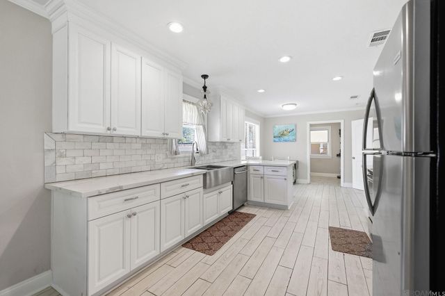 25540 Plantation Ave, Denham Springs, LA 70726