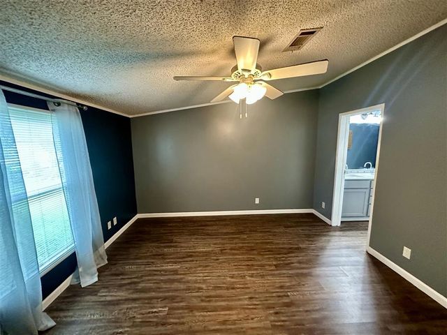 3494 M Ogea Road, Lake Charles, LA 70605