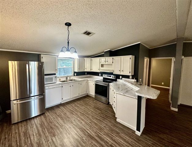 3494 M Ogea Road, Lake Charles, LA 70605