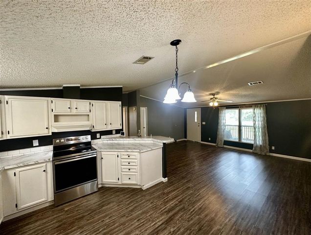 3494 M Ogea Road, Lake Charles, LA 70605