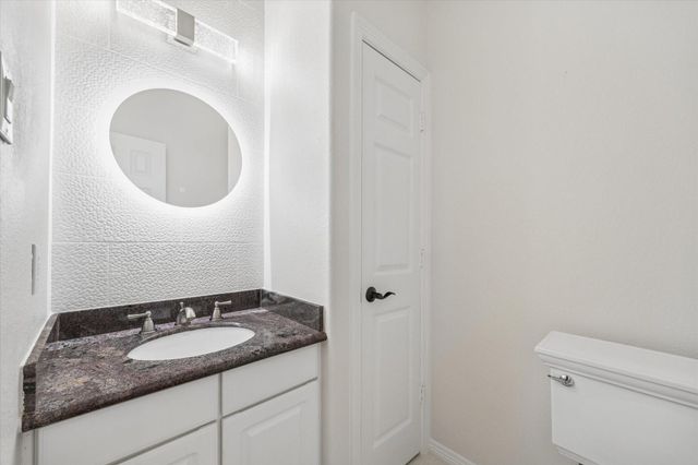 4511 Creek Point Lane, Missouri City, TX 77459