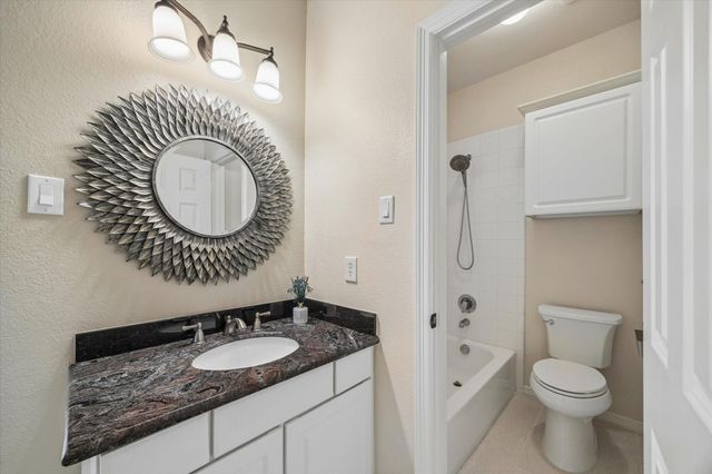 4511 Creek Point Lane, Missouri City, TX 77459