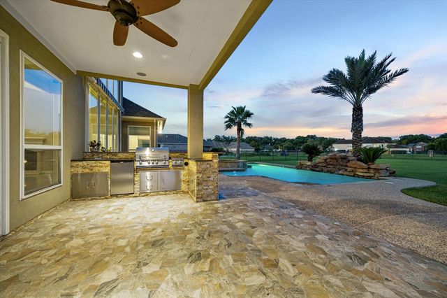 4511 Creek Point Lane, Missouri City, TX 77459