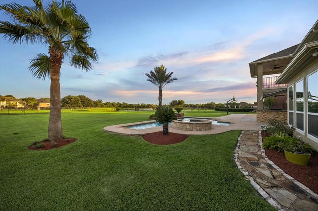 4511 Creek Point Lane, Missouri City, TX 77459