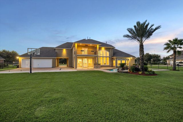 4511 Creek Point Lane, Missouri City, TX 77459