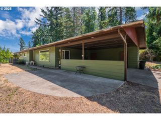 85281 FOREST HILL Ln, Eugene, OR 97405