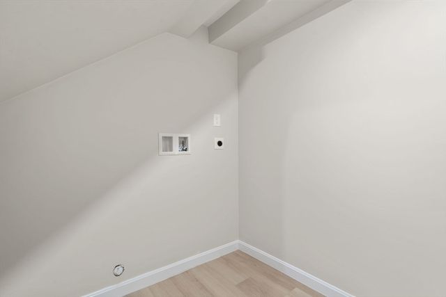 243 Riverside Dr, Dedham, MA 02026