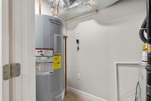 243 Riverside Dr, Dedham, MA 02026