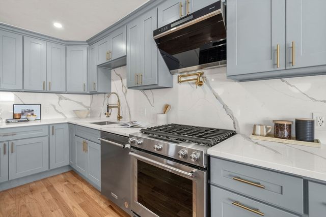 243 Riverside Dr, Dedham, MA 02026