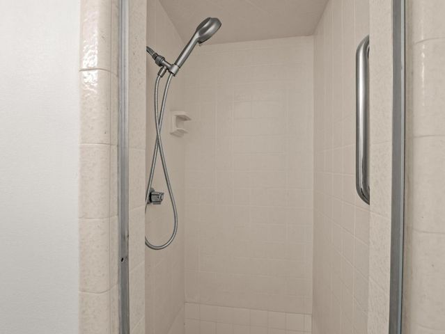 5017 E Washington Avenue, Fresno, CA 93727