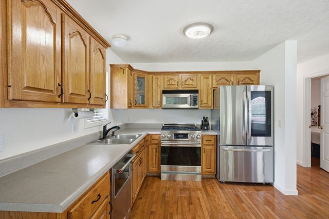 6367 Medley Amonette Rd, Buffalo Valley, TN 38548
